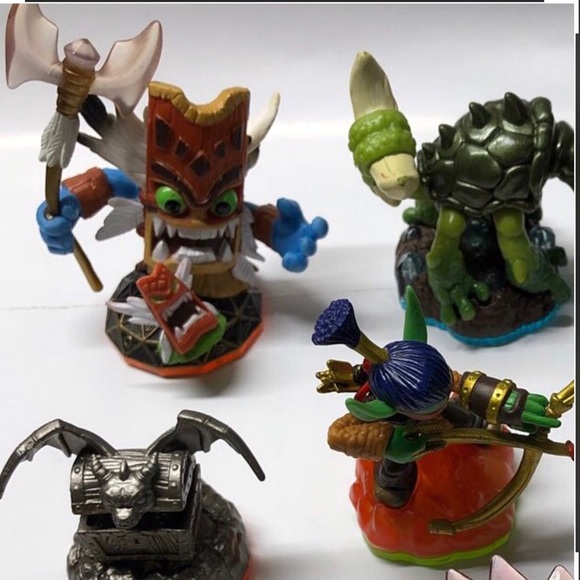 1 Activision Portal of Power-Xbox 360 & 88 Activision Skylanders - Picture 11 of 16